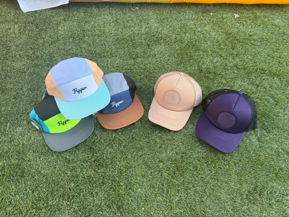 Caps